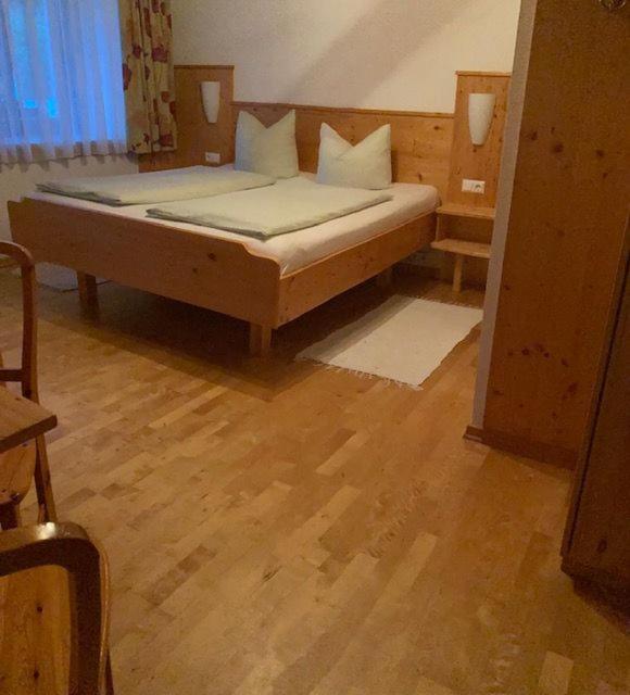 Pension & Ferienwohnung Dullnig Ґмюнд-ін-Кернтен Екстер'єр фото
