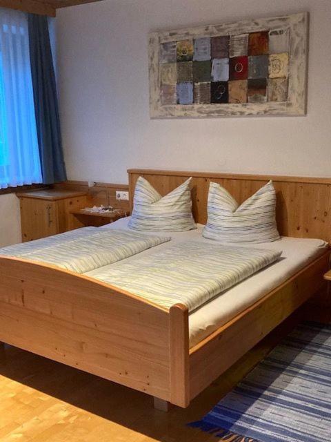 Pension & Ferienwohnung Dullnig Ґмюнд-ін-Кернтен Екстер'єр фото