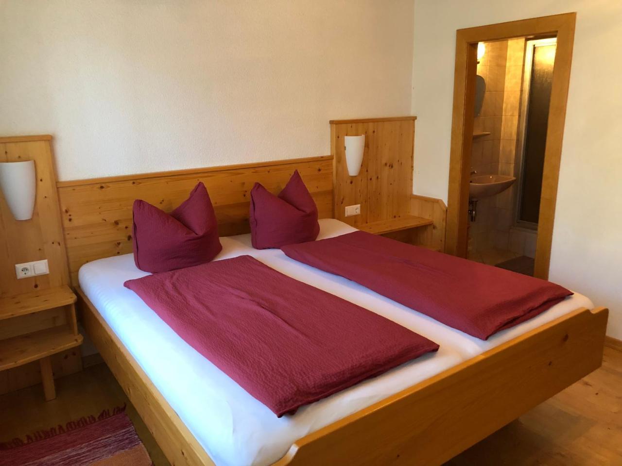 Pension & Ferienwohnung Dullnig Ґмюнд-ін-Кернтен Екстер'єр фото