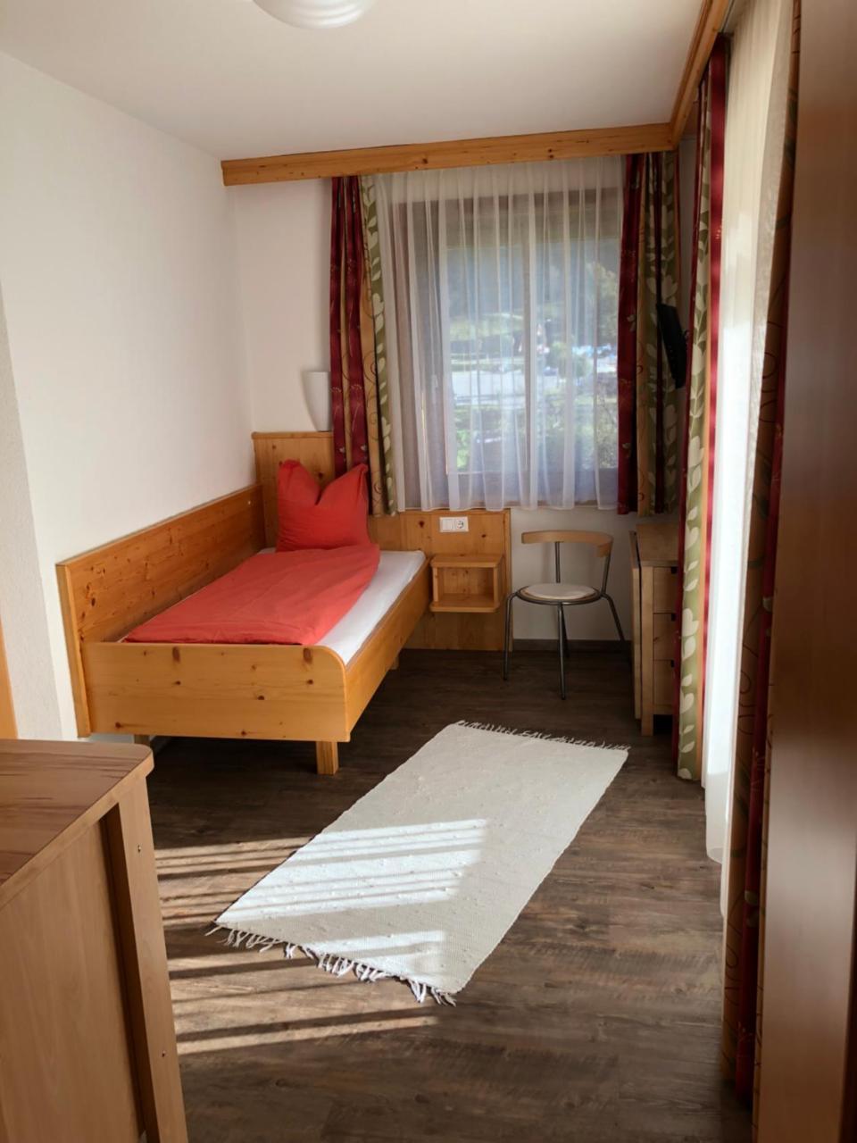 Pension & Ferienwohnung Dullnig Ґмюнд-ін-Кернтен Екстер'єр фото